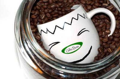 В Coffee Bean в галерее моды «Аркада» можно приобрести фирменные чашки 